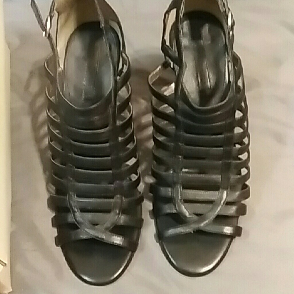 Banana Republic "Rania" shoe w/box sz10